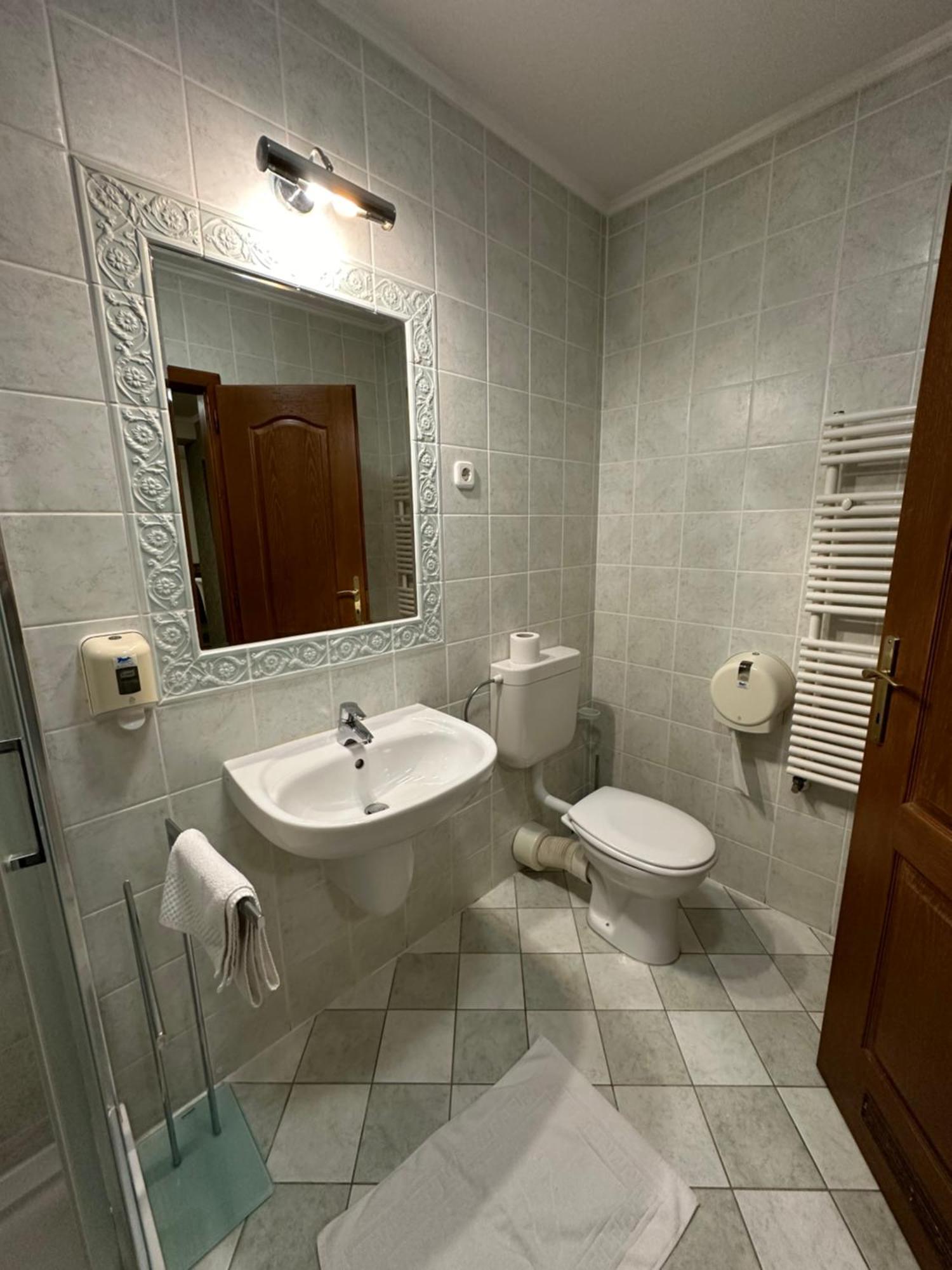 Kigyosi Csarda & Panzio Bed & Breakfast Fulopszallas Exterior photo